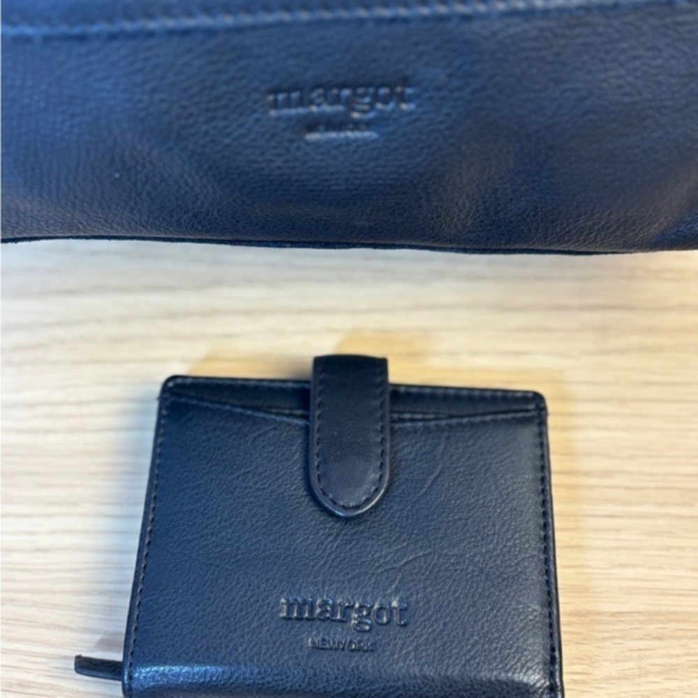 Margot New York Black Genuine Leather Crossbody‎ Bag and Matching Wallet Set - Picture 8 of 10